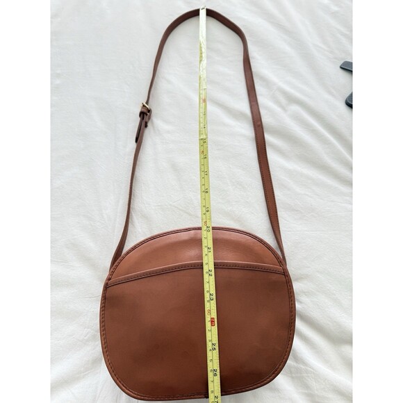 Vintage Hunt Club Tan Leather Crossbody Oval Handbag  w/gold Metal Hardware - Picture 7 of 10